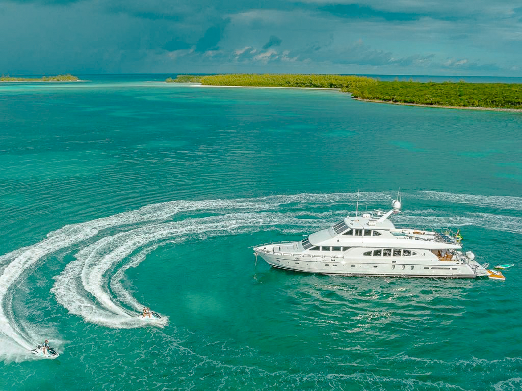 Stunning 103ft Hargrave yacht cruising the clear blue waters of the Bahamas for your charter.