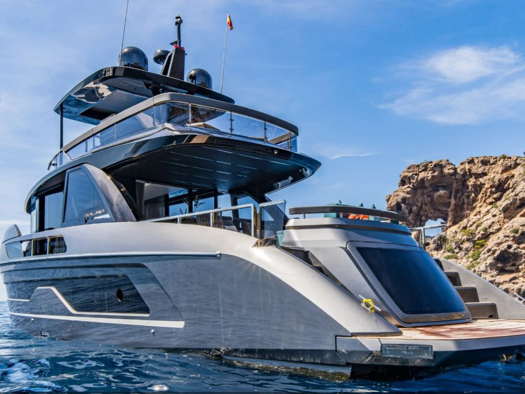 Newly listed 62ft Explorer yacht for charter in Miami, ready for your unforgettable adventure.