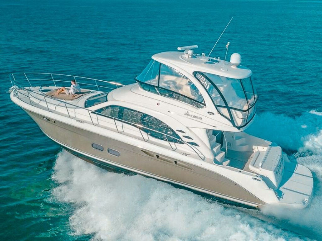 Rear view of 52 Sea Ray II yacht showing a spacious swimming platform