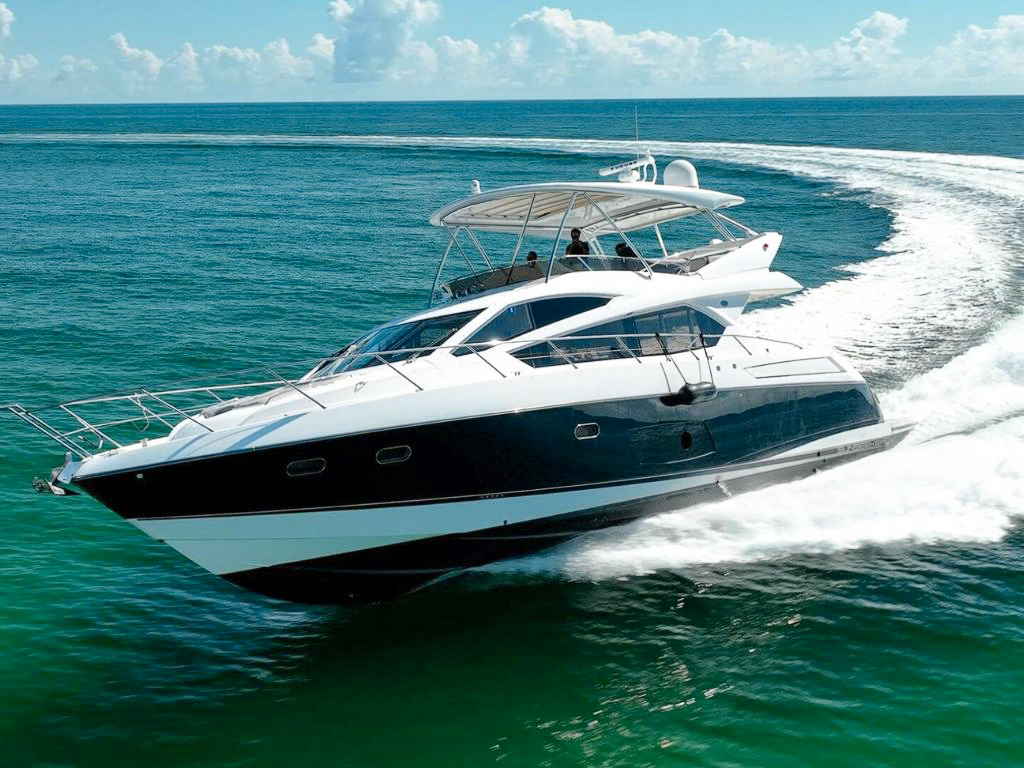 Luxury 19ft Sunseeker yacht ready for charter from Miami Beach Marina