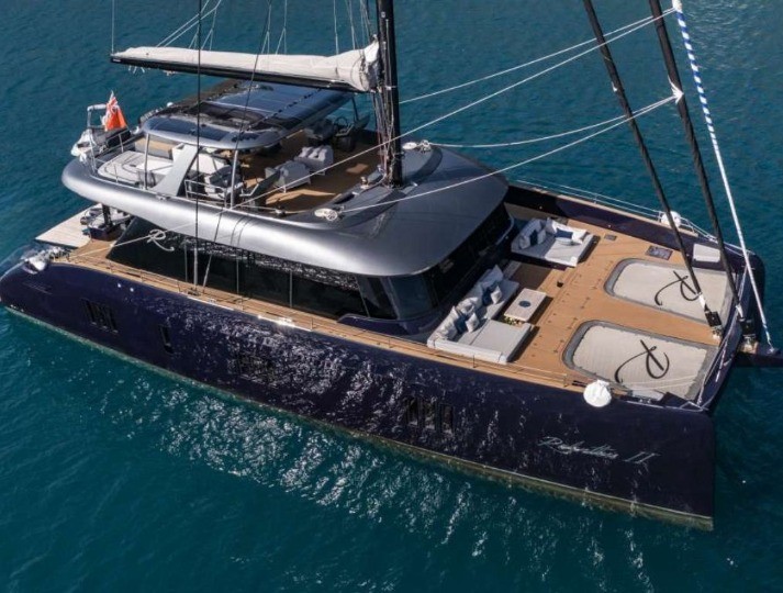 Caribbean Yacht Charter with Jacuzzi — 6 Crewed Multi-Day Yachts