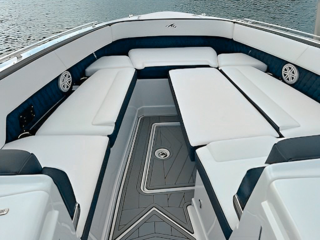 Inside view of the 38 Monterey yacht's cabin