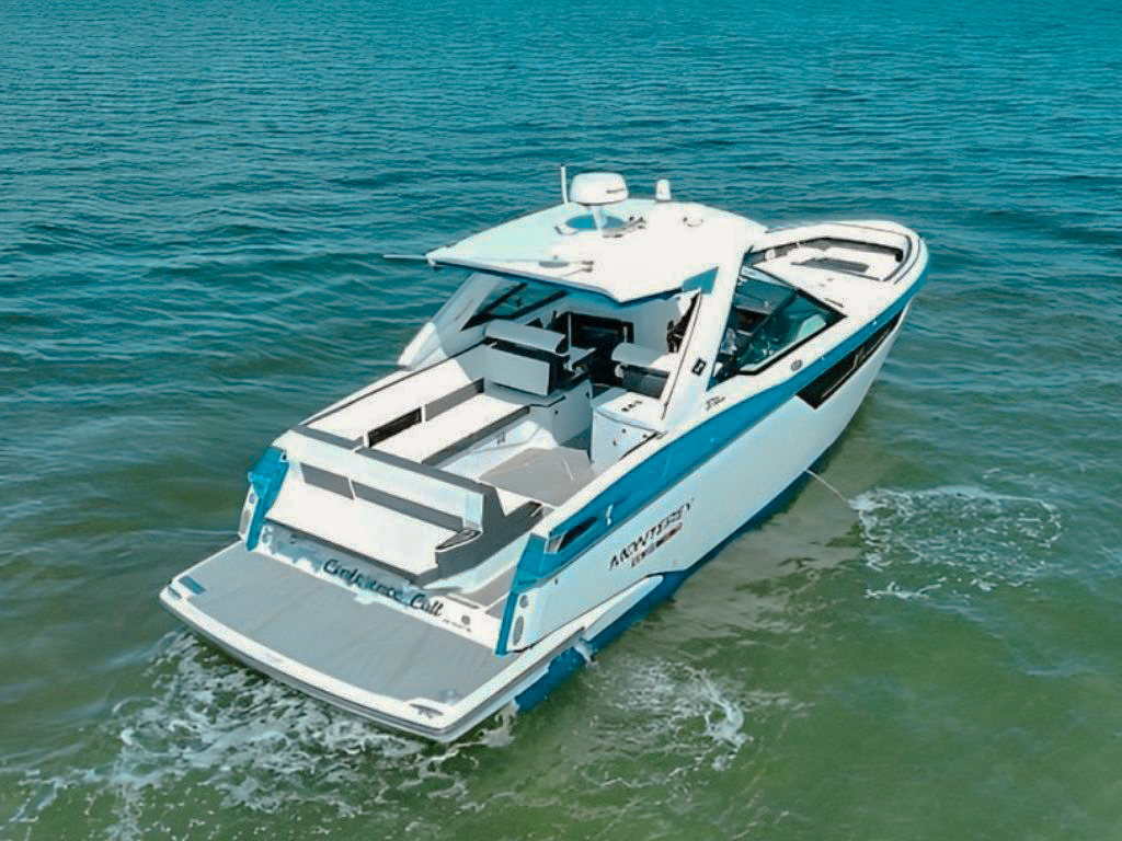 New 38ft Monterey yacht available for charter in Miami waters
