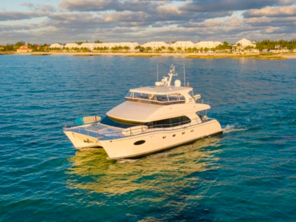 Foredeck seating area on 60 Horizon yacht