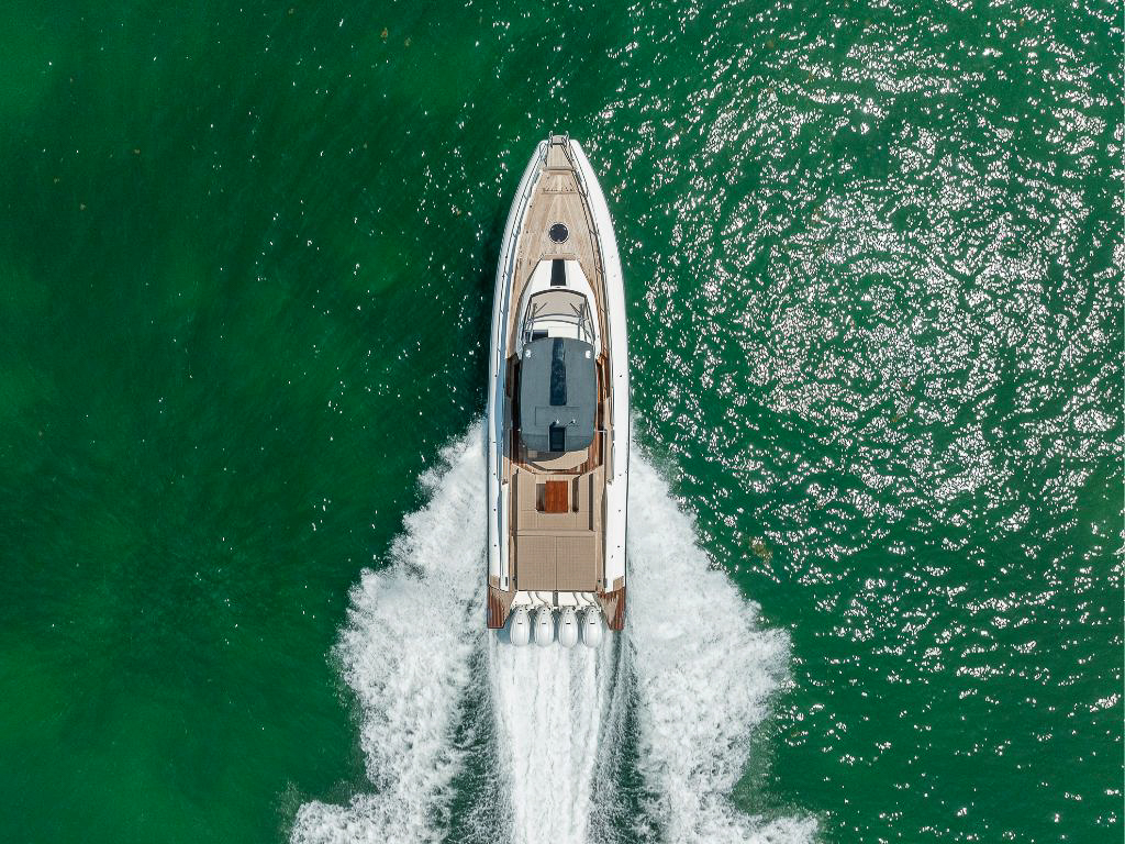 51 Capelli yacht's comfortable sunpad area