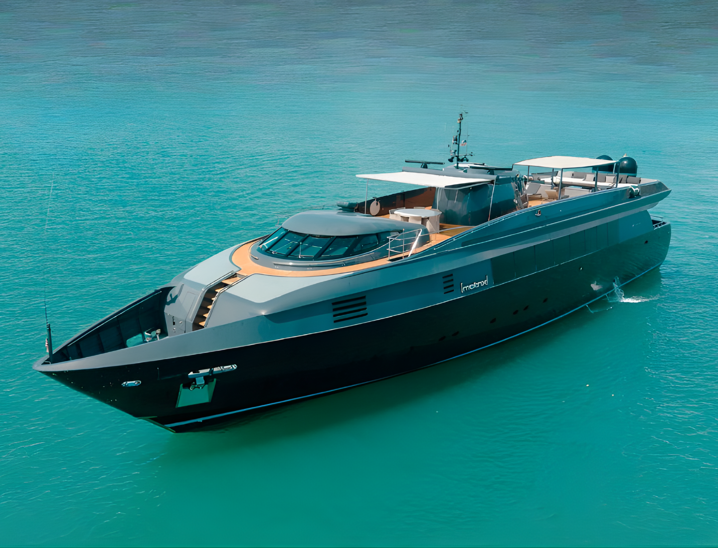 135 Baglietto motor yacht cruising