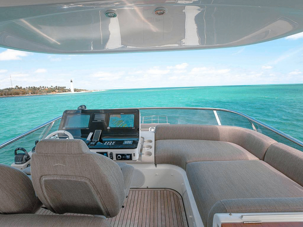 Stern view of the 60 Azimut II yacht with open deck and water access