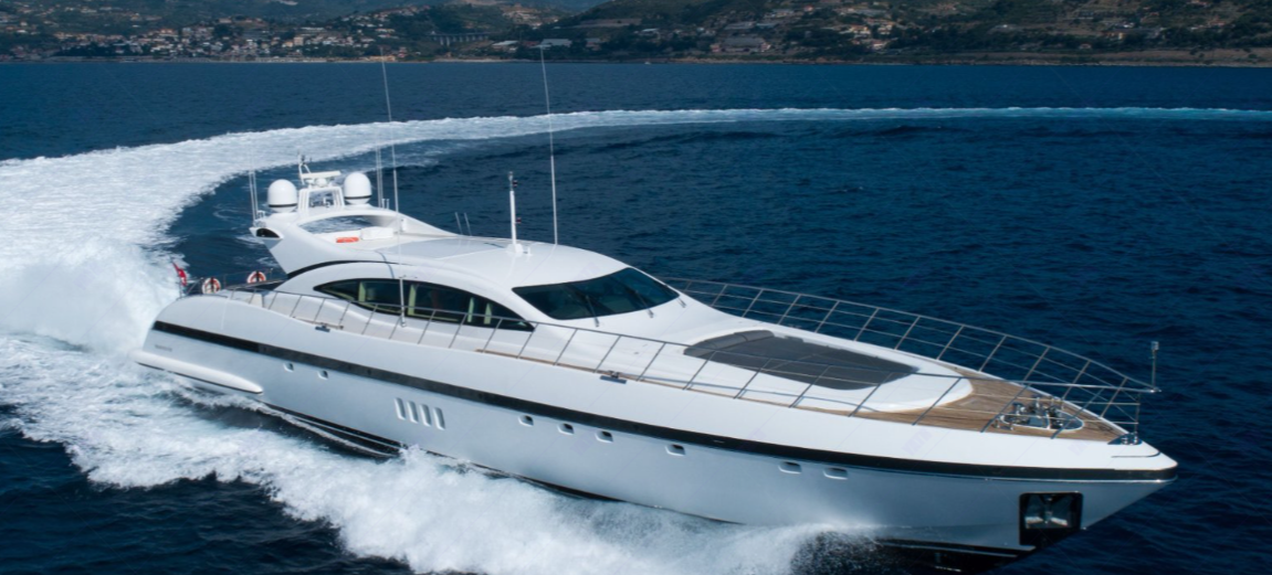 Exterior view of 108 Mangusta yacht at sea