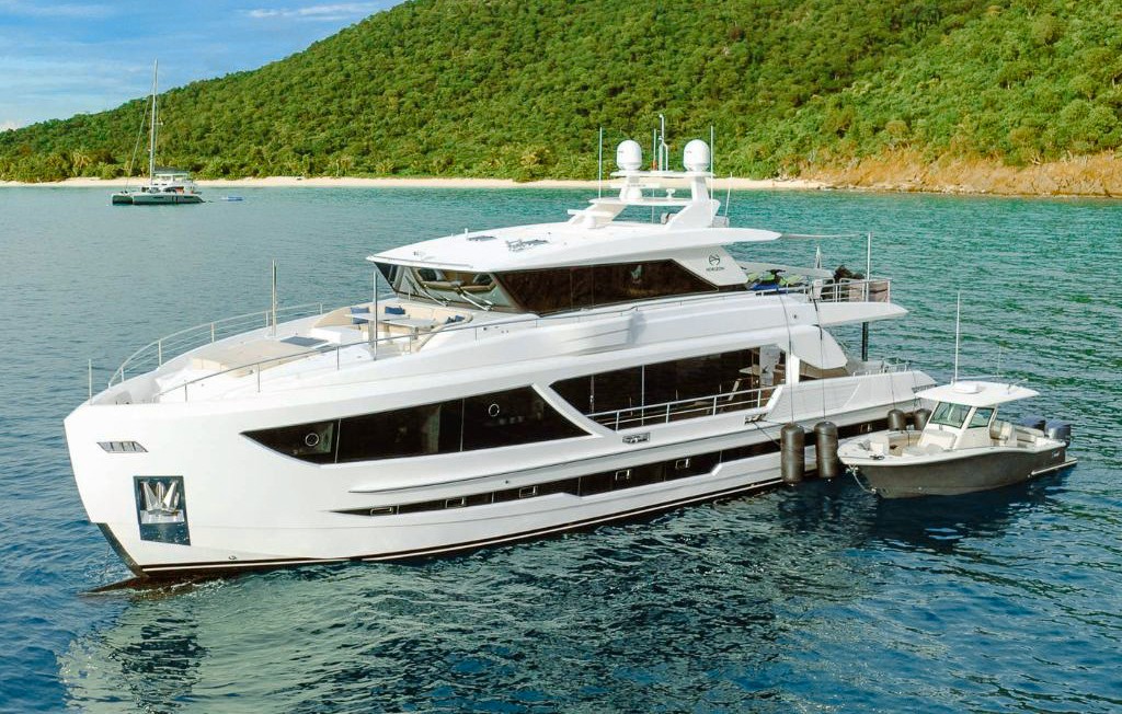 90 Horizon superyacht with beach club for charter in the Caribbean