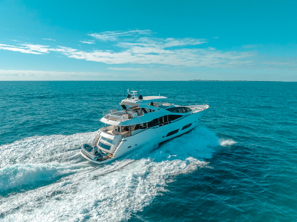 92 Sunseeker yacht in Miami waters