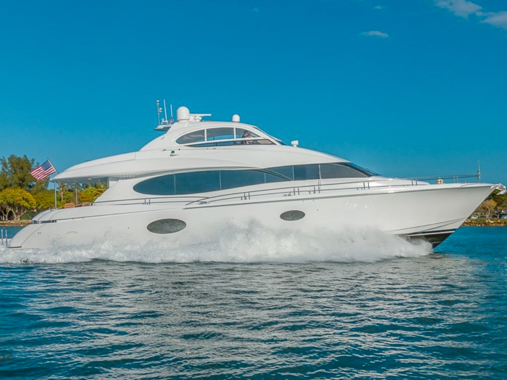 Bow of 84 Lazarra yacht with sunpad