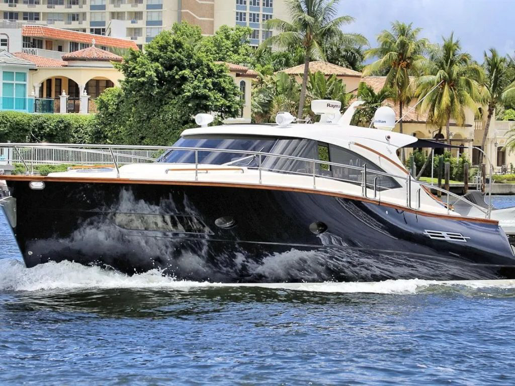 Bow seating area of the 45 Austin Parker yacht