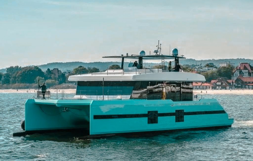 70 Sunreef III catamaran available for multi-day charter in the Caribbean
